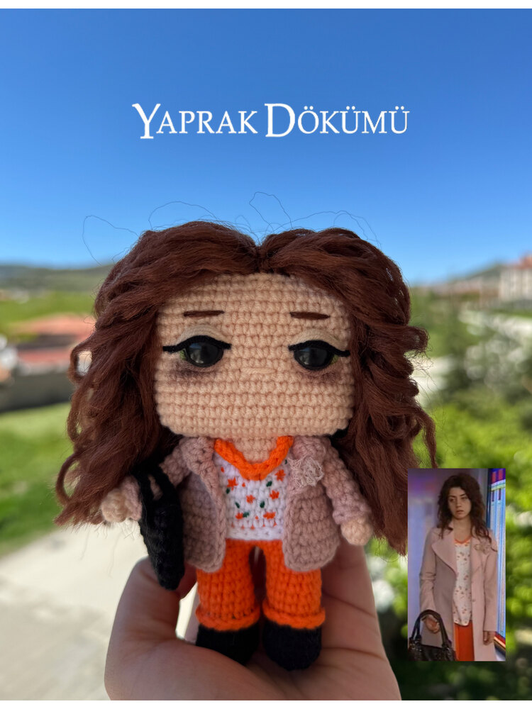 Yaprak Dökümü / deli leyla