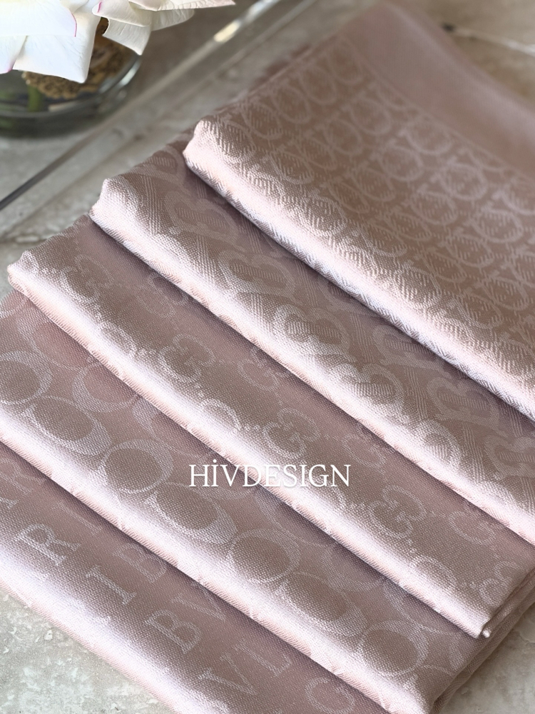 GUCCI UZUN ETİKETLİ KAŞMİR İPEK ŞAL PUDRA 