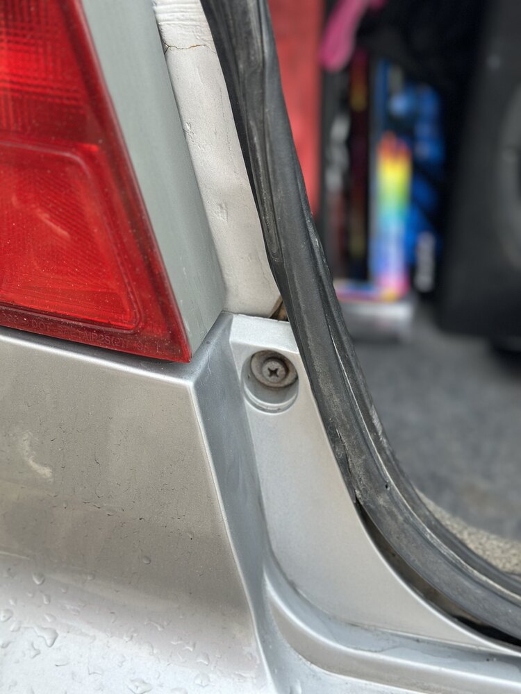 Vtec2 Arka Tampon Vida Kapağı