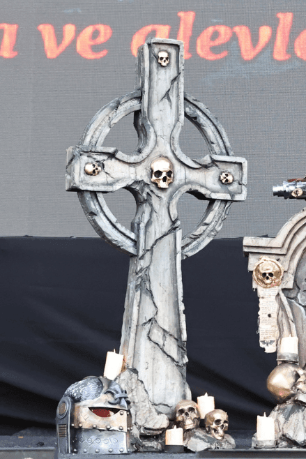 Gothic Warrior Memorial Cross