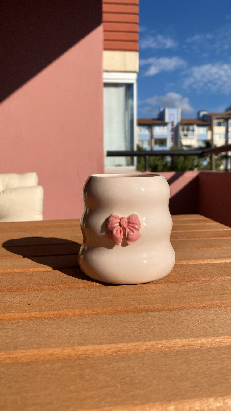 Pembe fiyonklu boğumlu bardak