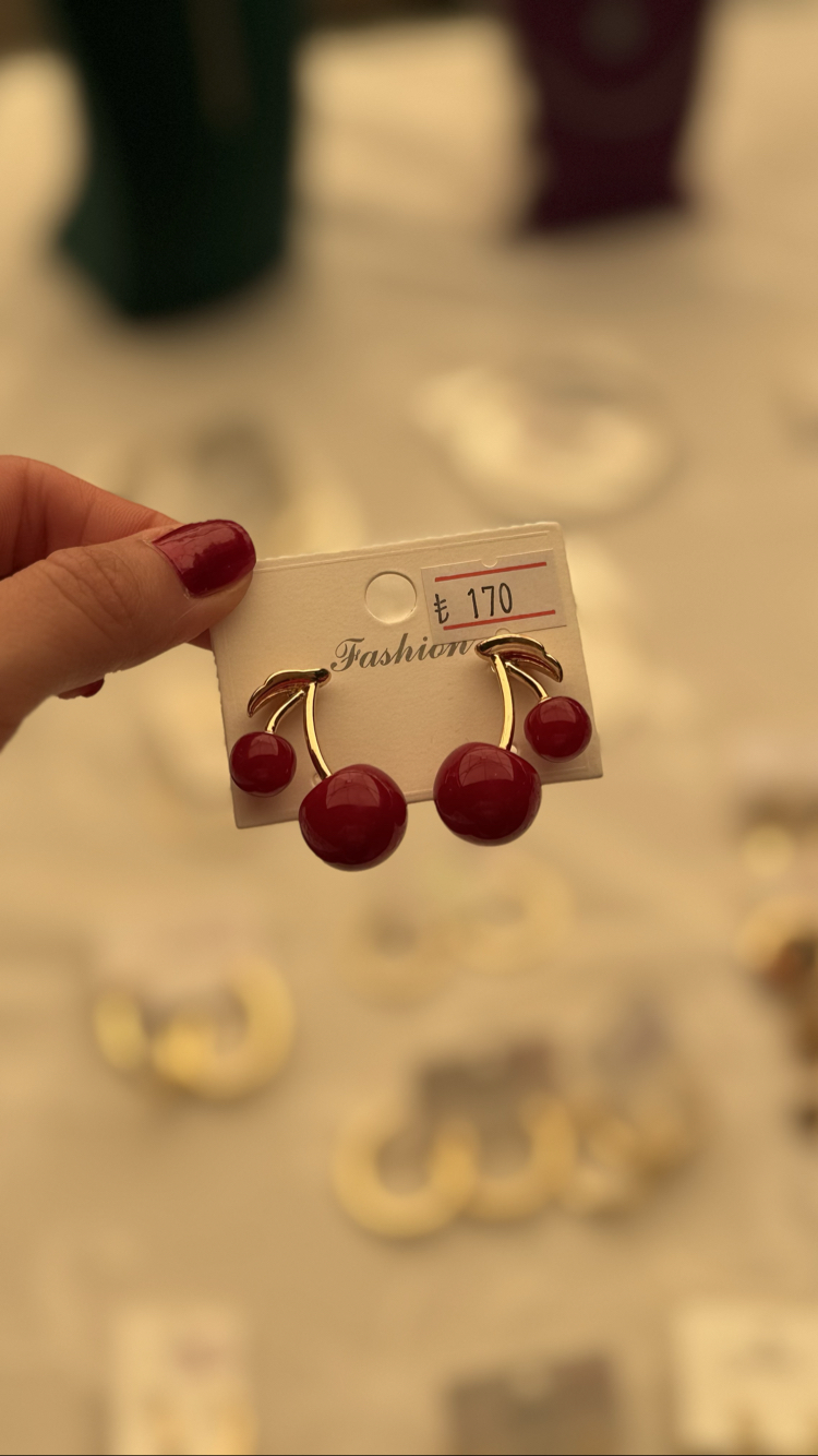 Gold detaylı kiraz küpe