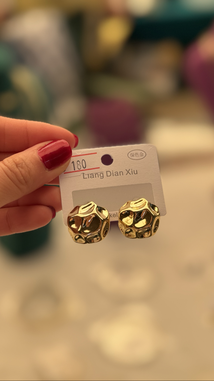 Yuvarlak gold küpe