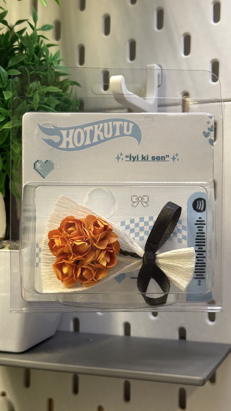 Küçük çiçek buket HotKutu