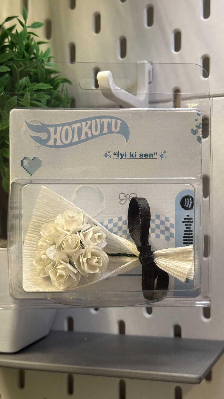 Küçük çiçek buket HotKutu