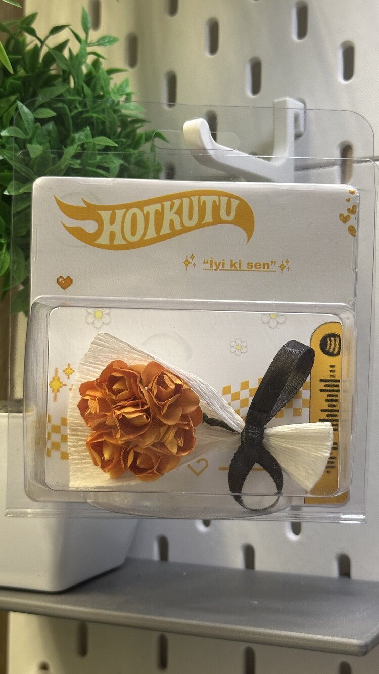 Aynalı küçük çiçek buket HotKutu