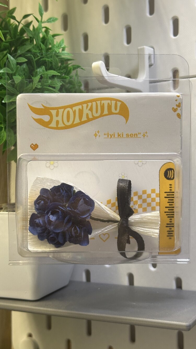 Aynalı küçük çiçek buket HotKutu
