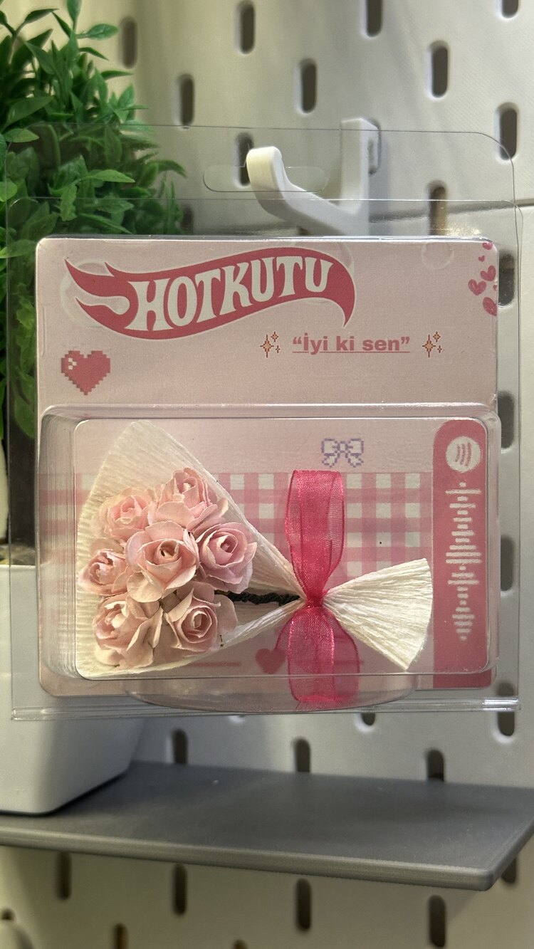 Küçük çiçek buket HotKutu