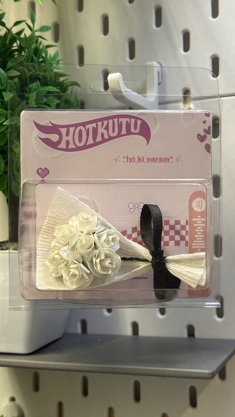 Küçük çiçek buket HotKutu
