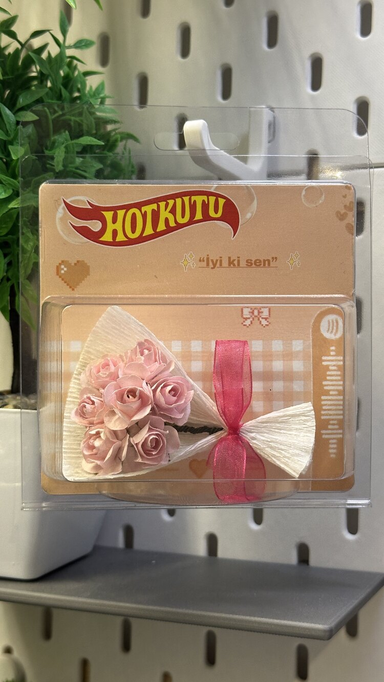 Küçük çiçek buket HotKutu