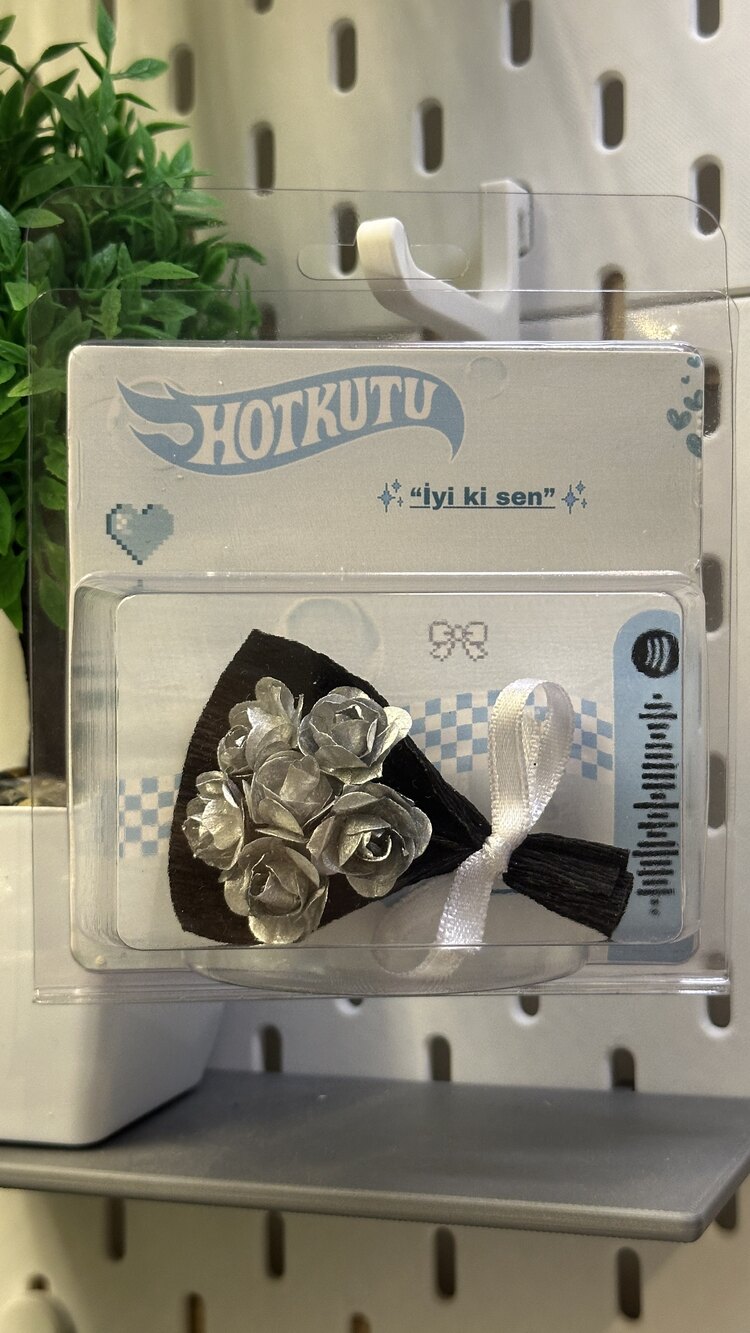 Küçük çiçek buket HotKutu