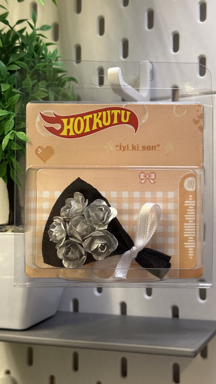 Küçük çiçek buket HotKutu