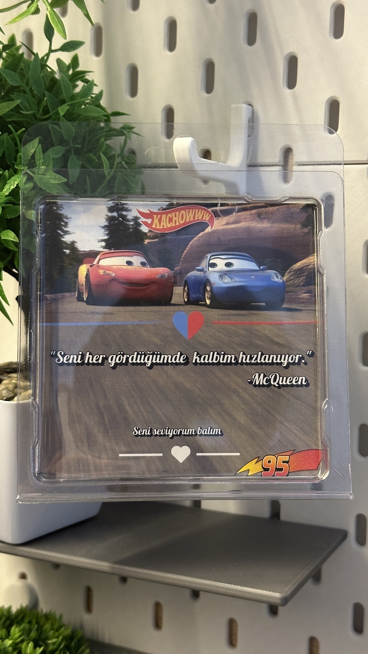 Cars küçük çiçek buket HotKutu