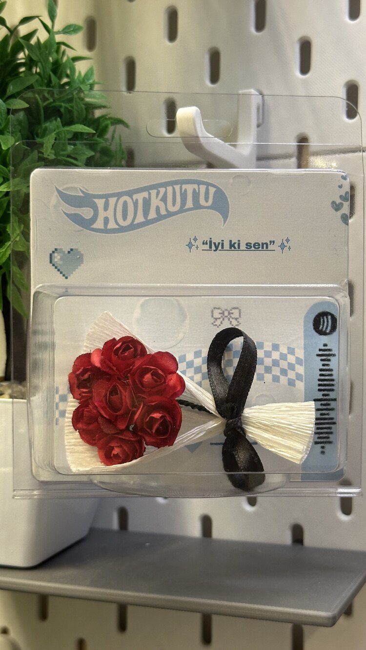 Küçük çiçek buket HotKutu
