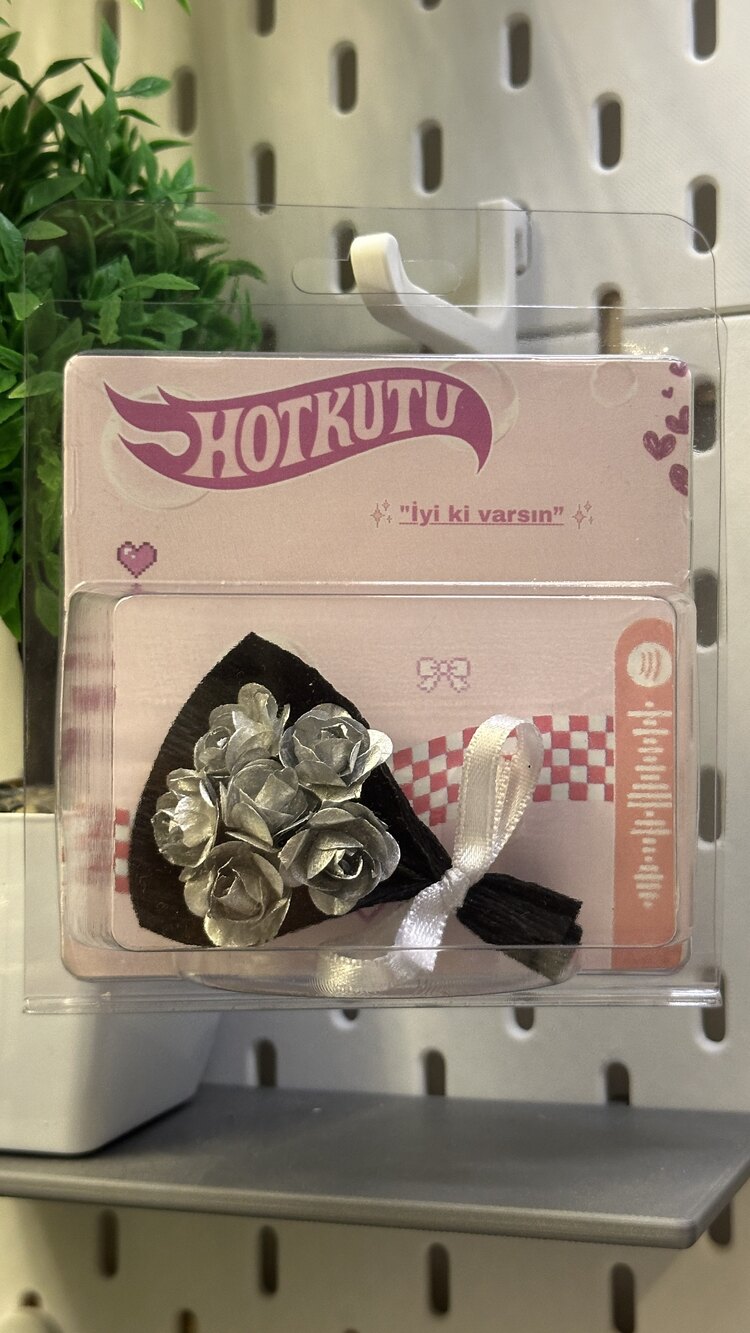 Küçük çiçek buket HotKutu