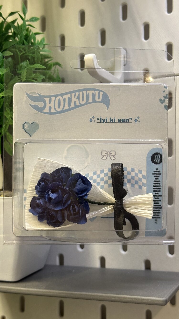 Küçük çiçek buket HotKutu