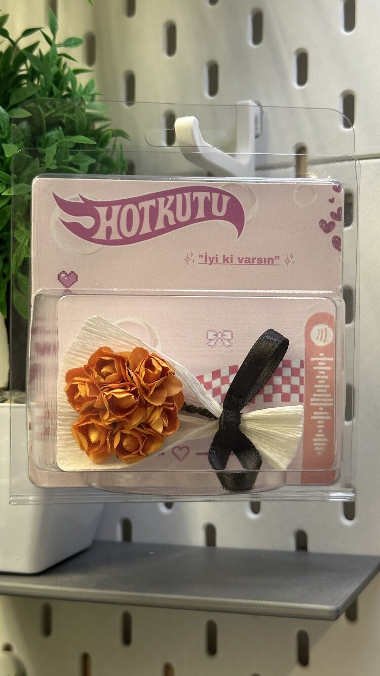 Küçük çiçek buket HotKutu
