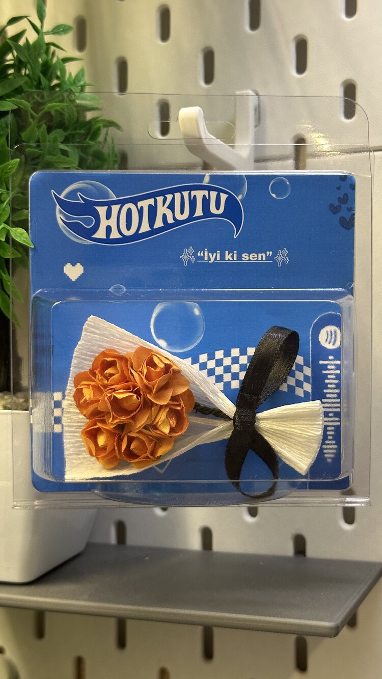  Küçük çiçek buket  HotKutu