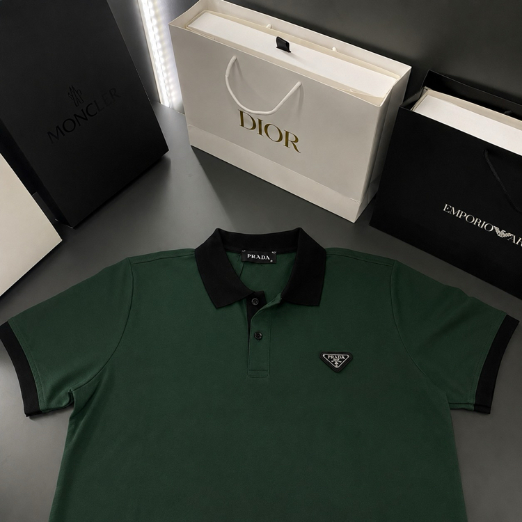 PRADA YAKALI T-SHİRT