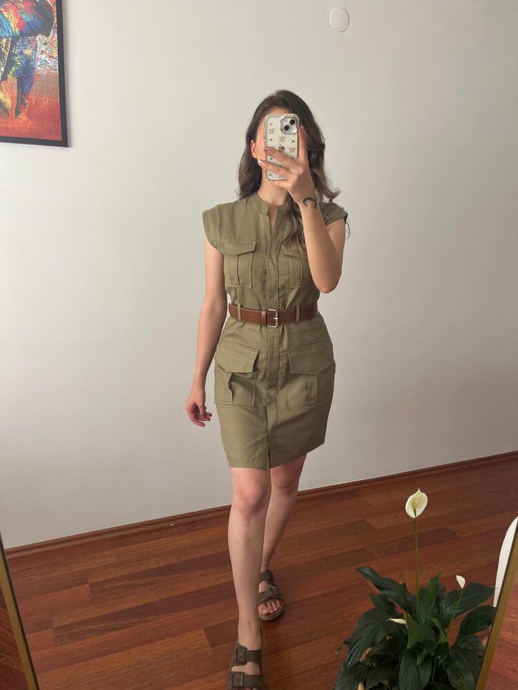 HAKİ, KEMERLİ, DÖRT CEPLİ, KETEN SAFARİ ELBİSE