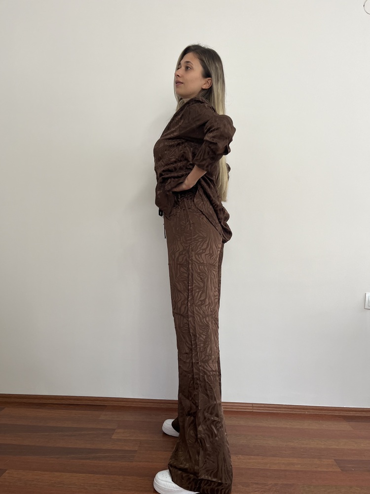Özel Seri Tasarım Kahverengi Takım
