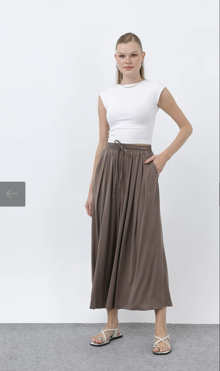 Beli lastikli etek görünümlü pantolon