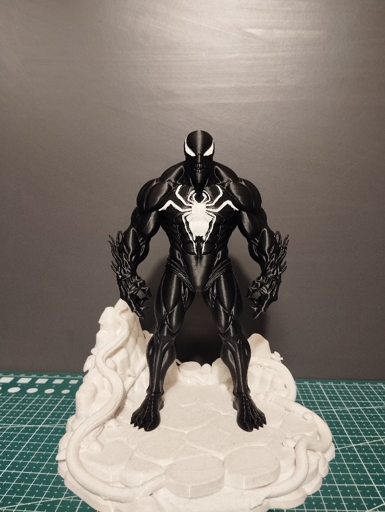 Venom Koleksiyon Figürü