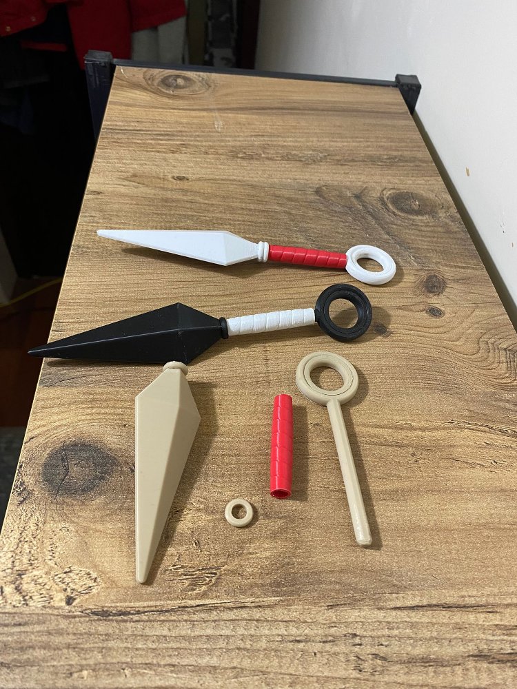 "Shinobi Spin" - Modüler Kunai Fidget Oyuncak