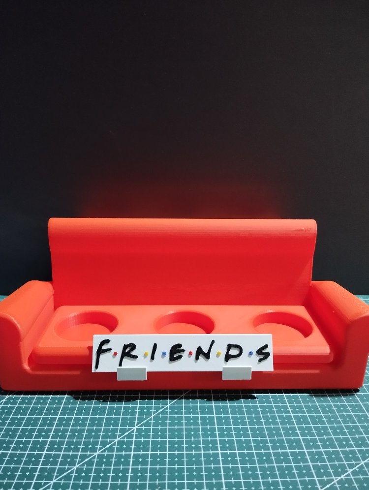Friends Koltuğu Figür Standı