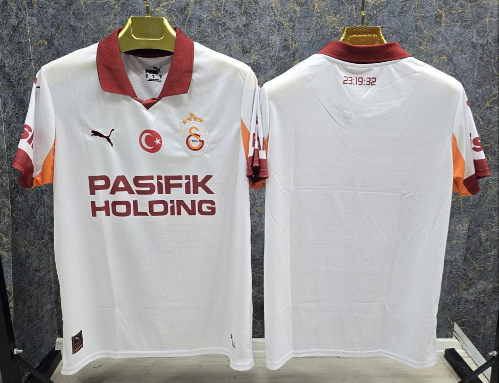 Galatasaray polo yaka forması