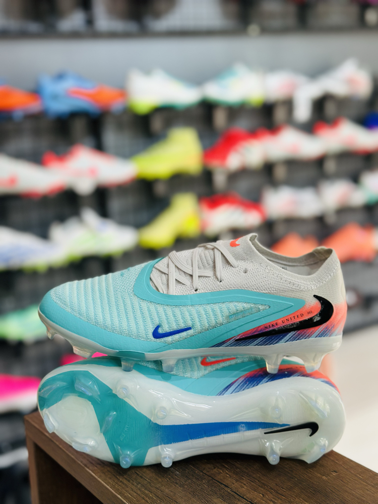 Yeni sezon Nike phantom GX elite Prof ⚽️