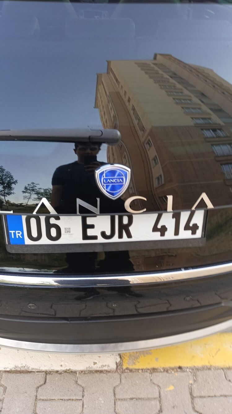 1 adet Arka Cam Lancia Logo + 3 adet Delta logo