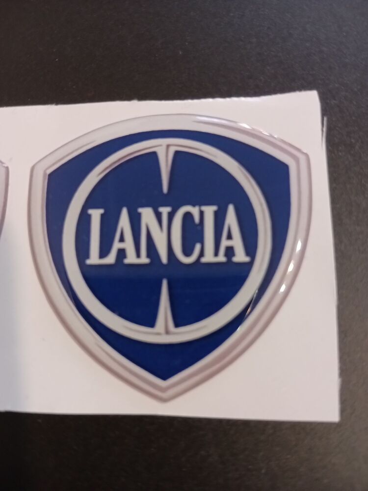 Lancia Delta Jant Kapağı ve Kelebek Cam Logo Takım