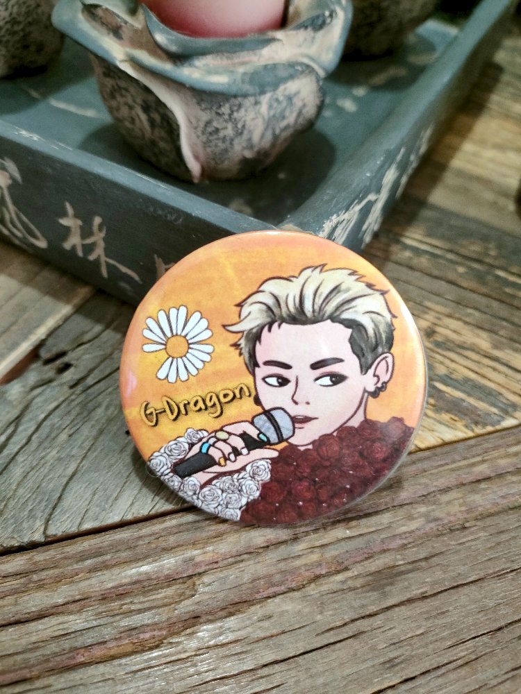G-Dragon rozet