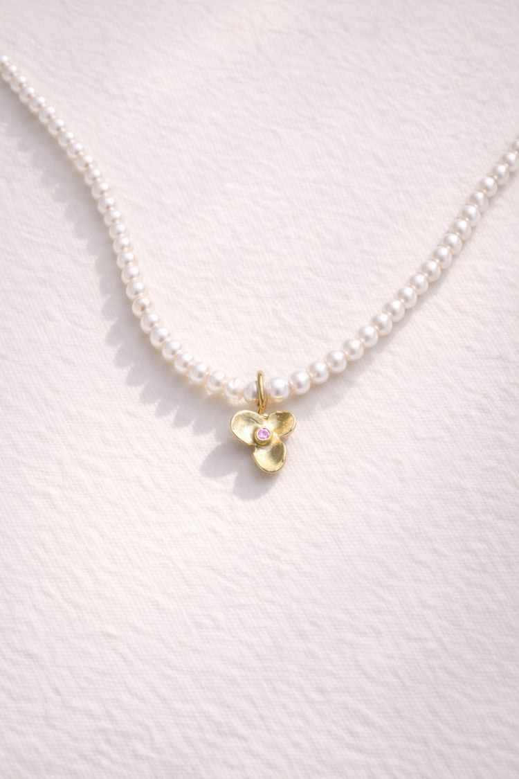 İncili Pembe Menekşe Charm