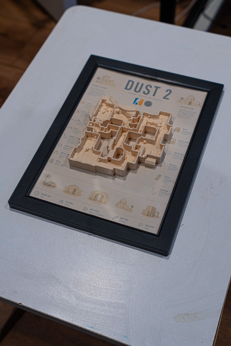 Dust 2 Harita Çerçeveli