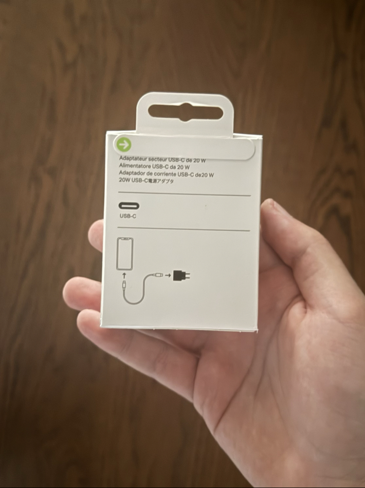 Apple 20W USB-C Hızlı Şarj Güç Adaptörü