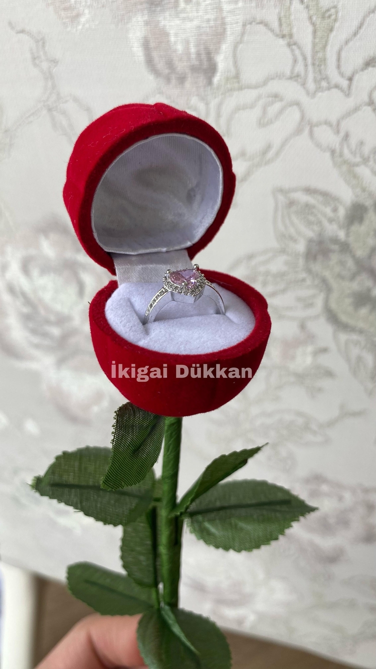 Gül Kutulu Kalp Yüzük