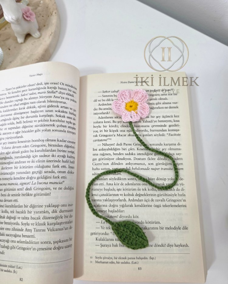 Pembe Papatya Kitap Ayracı