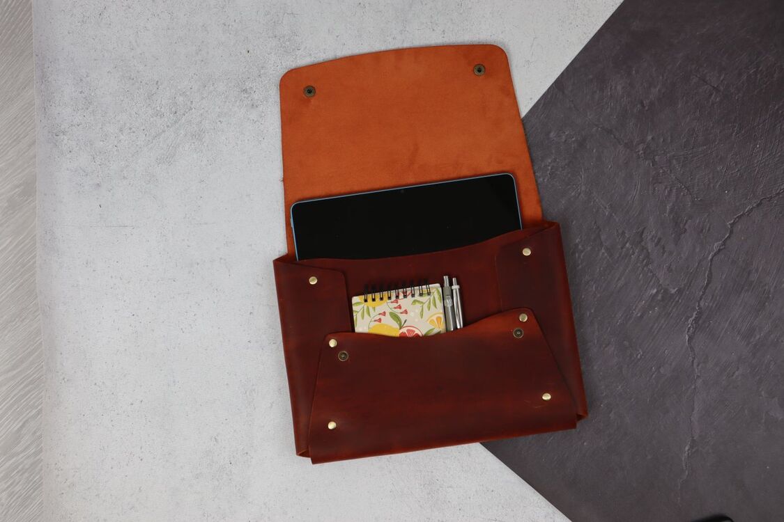 DERİ TABLET ÇANTASI