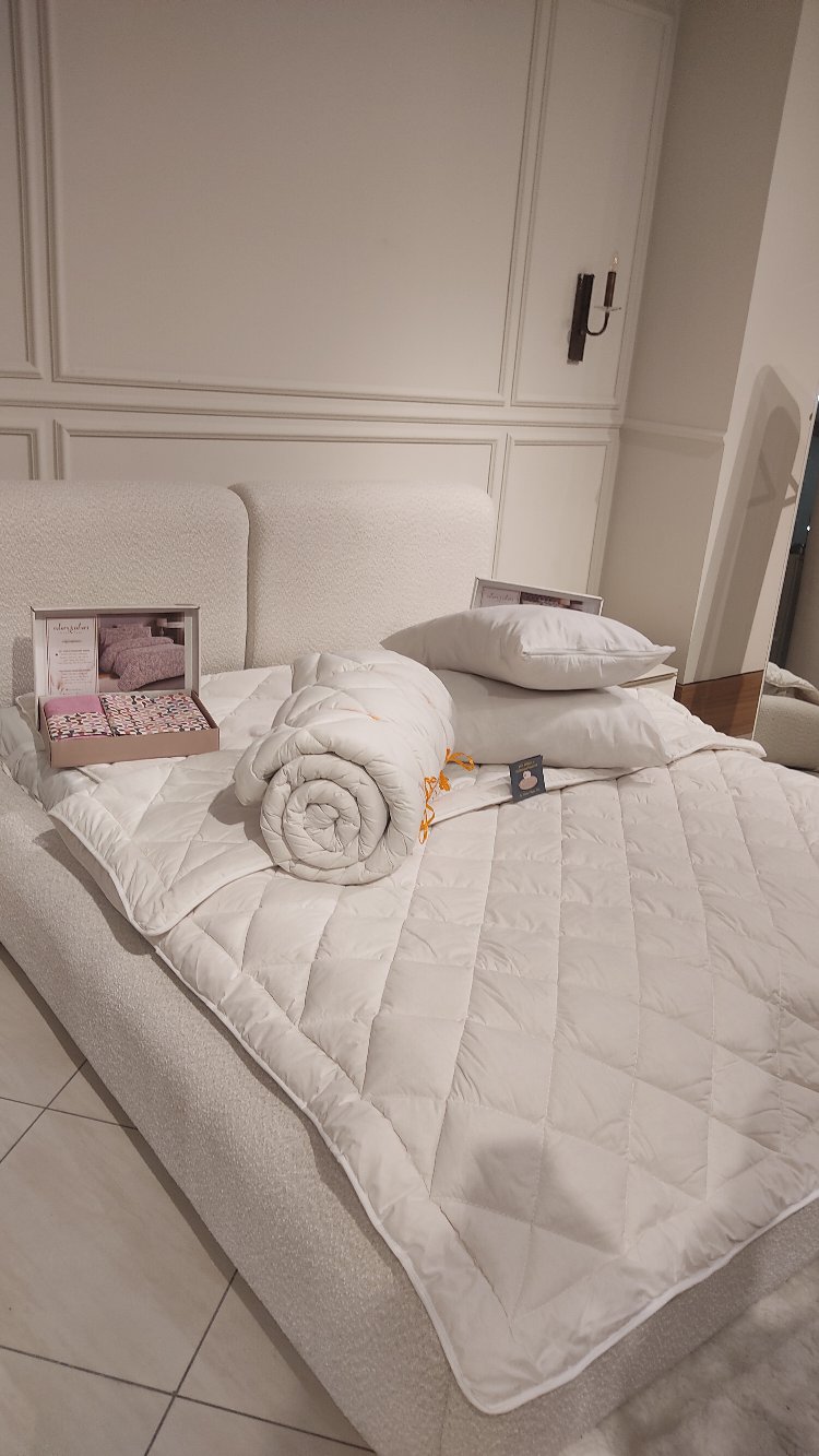çift kişilik 200*220 yorgan+2 yastık