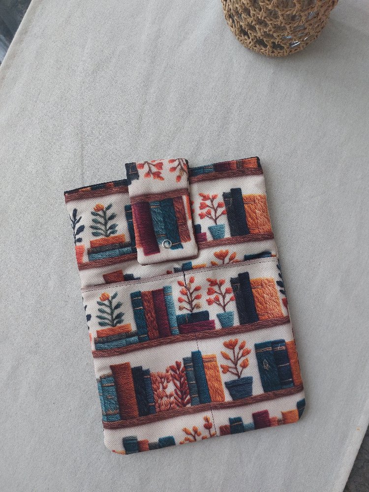 Kitap desenli kitap kılıfı