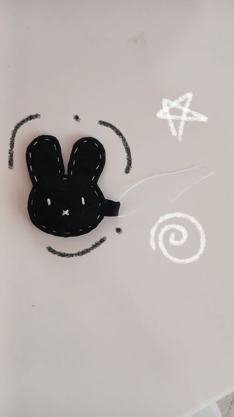 miffy siyah pelus charm