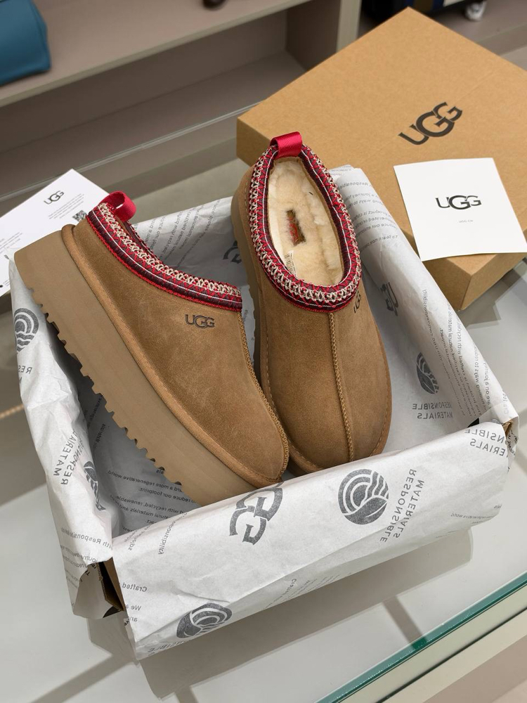 UGG Tazz Classic