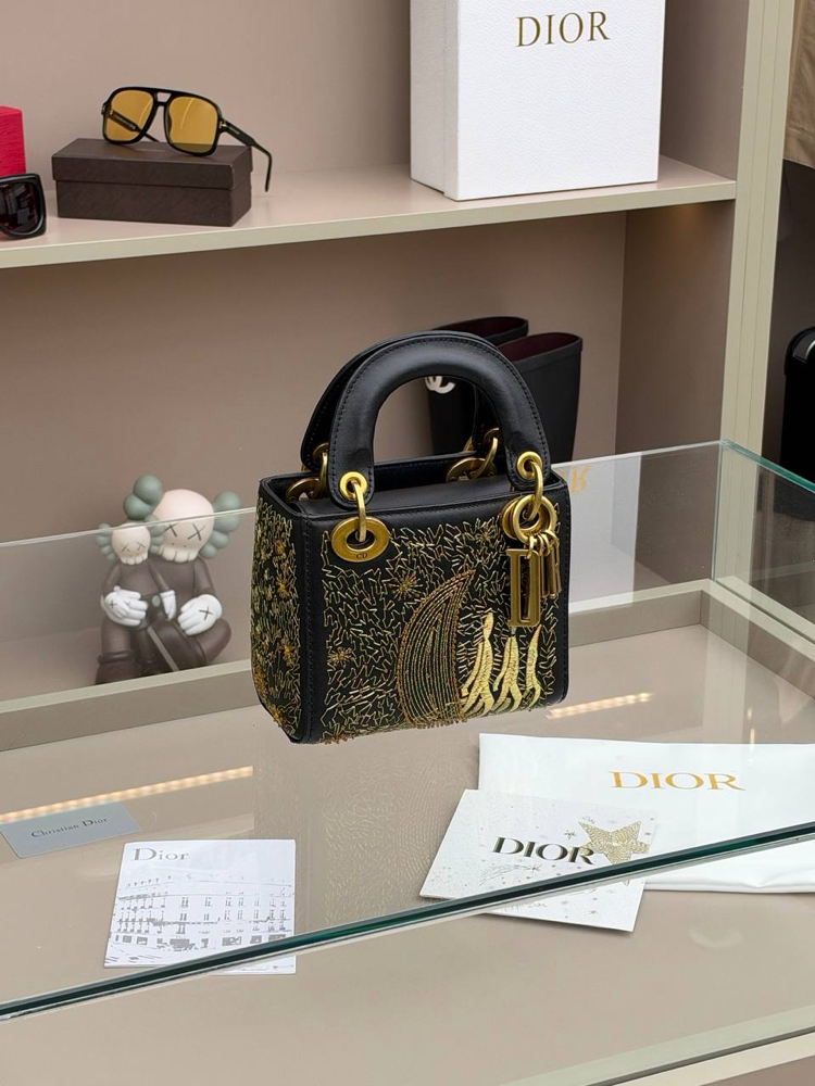 LADY DIOR ART SMALL