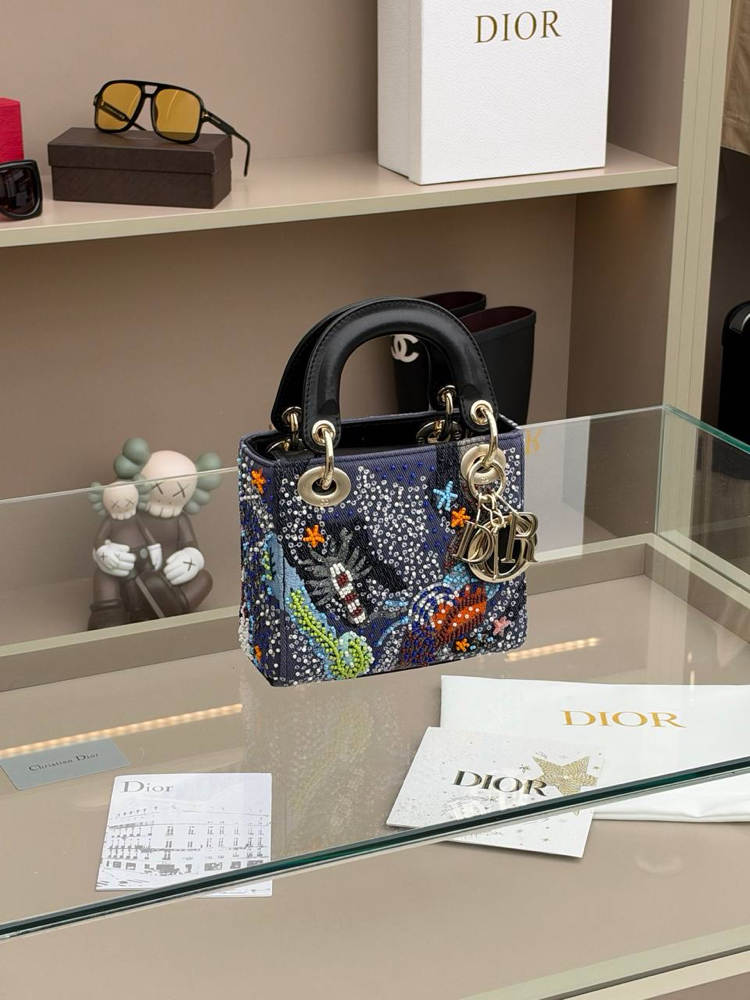 LADY DIOR ART SMALL