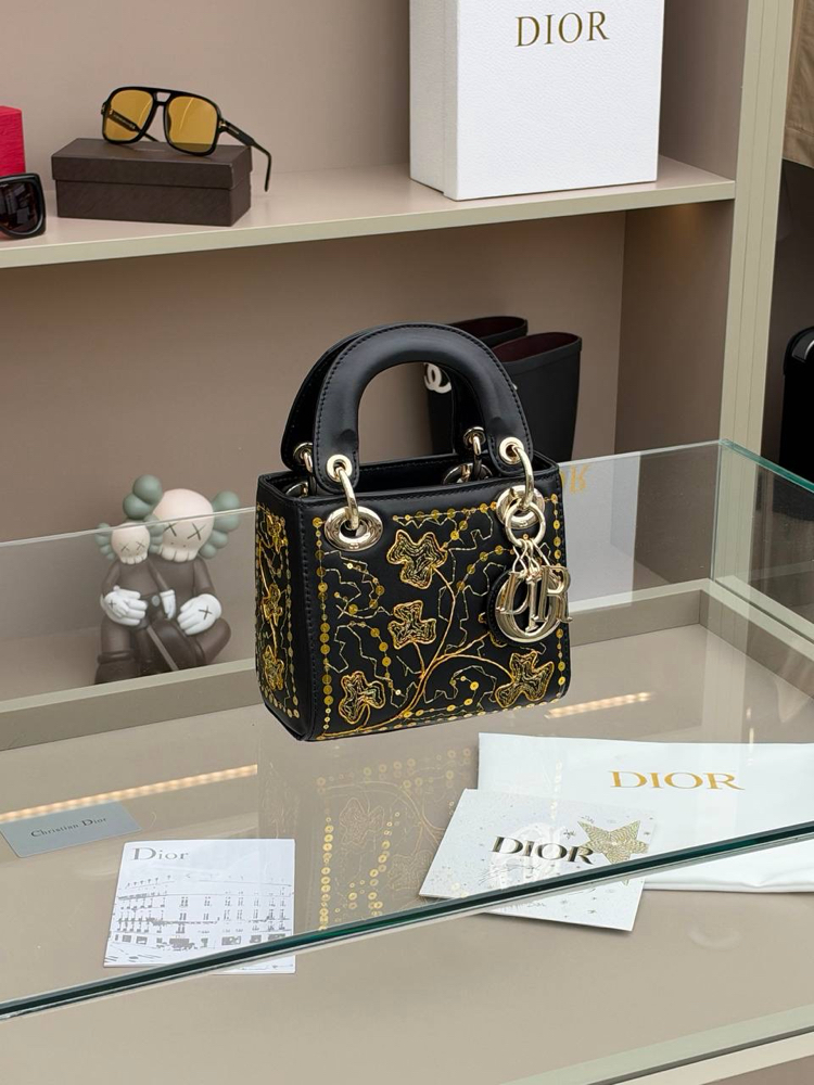 LADY DIOR ART SMALL
