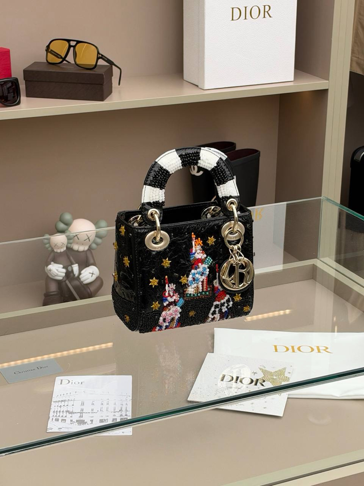 LADY DIOR ART SMALL