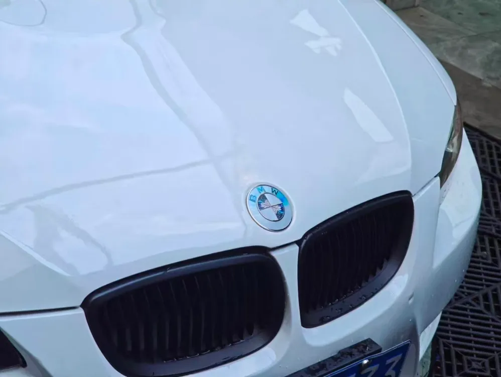 Imperium Garage® BMW Uyumlu Özel Seri Aurora Sedefli & Vitray Motifli Amblem