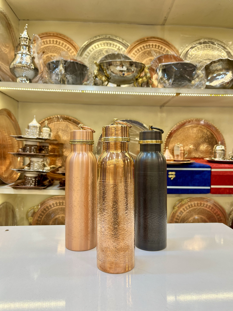ÇİVİ PARLAK BAKIR RENK MATARA ( 750ml )